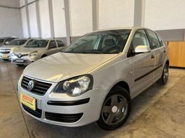 Volkswagen Polo Sedan