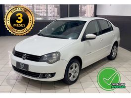 Volkswagen Polo Sedan