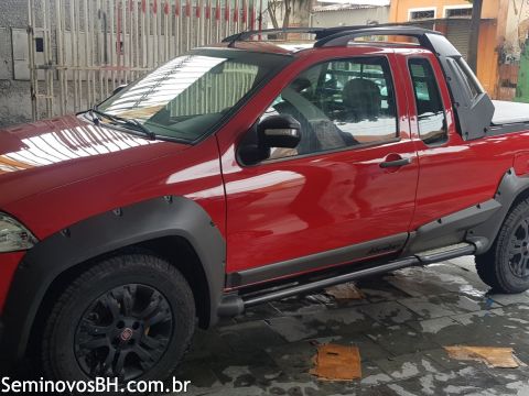 Fiat Strada Cab. Est. Fiat Strada Cab. Est.