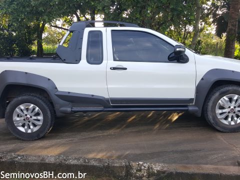 Fiat Strada Cab. Est. Fiat Strada Cab. Est.