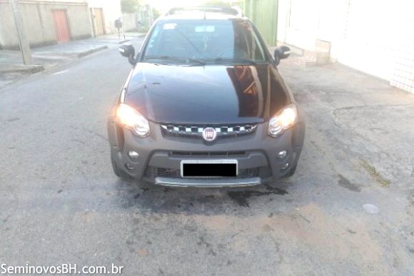 Fiat Strada Cab. Est. Fiat Strada Cab. Est.