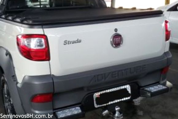 Fiat Strada Cab. Est. Fiat Strada Cab. Est.
