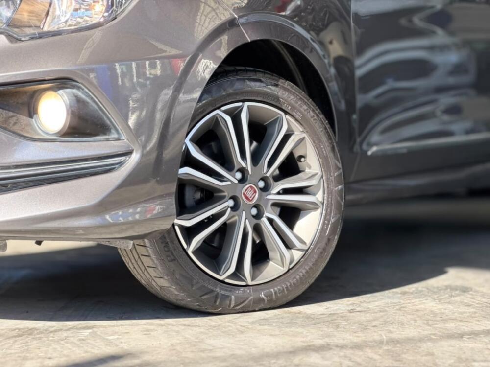 Fiat Cronos