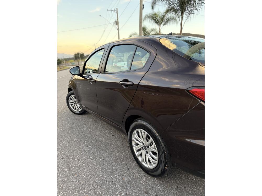 Fiat Cronos