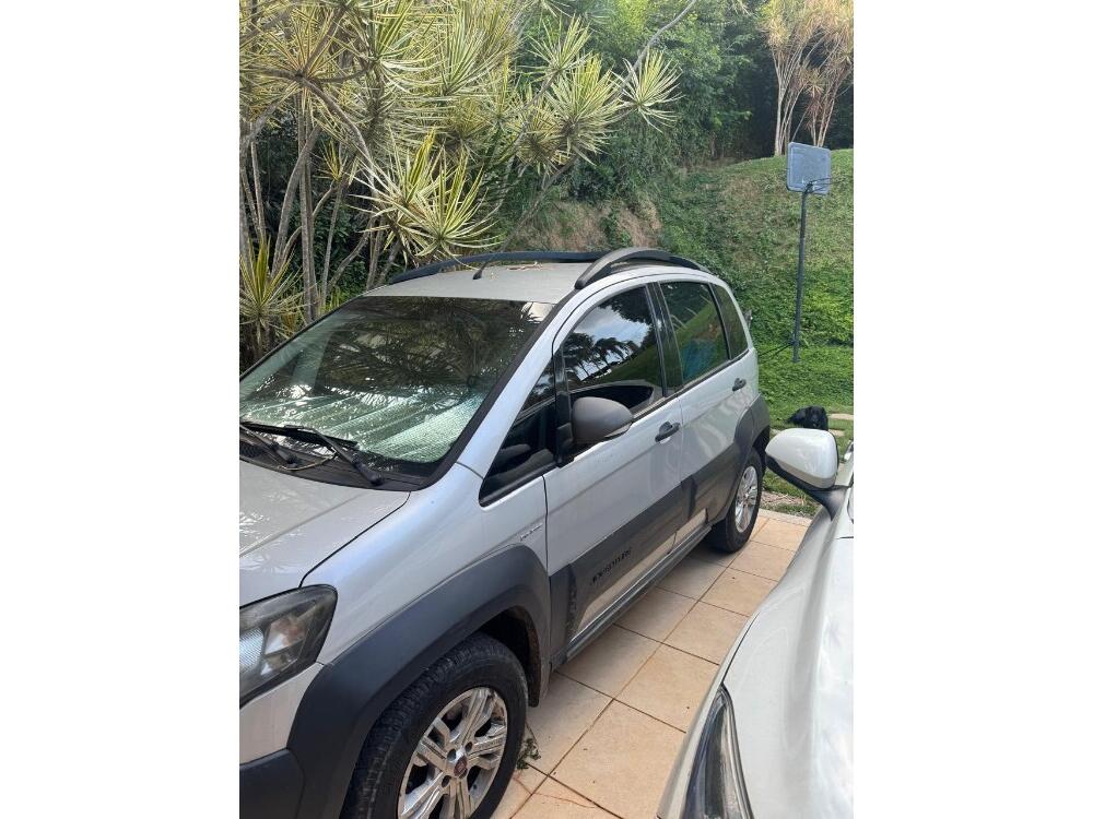 Fiat Idea ADVENTURE 1.8 16V DUALOGIC FLEX 2011