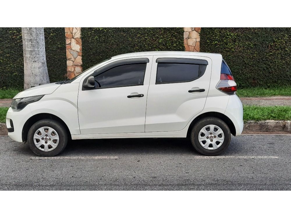 Comprar Hatch Fiat Mobi 1.0 4P Flex Evo Trekking Preto 2024 em