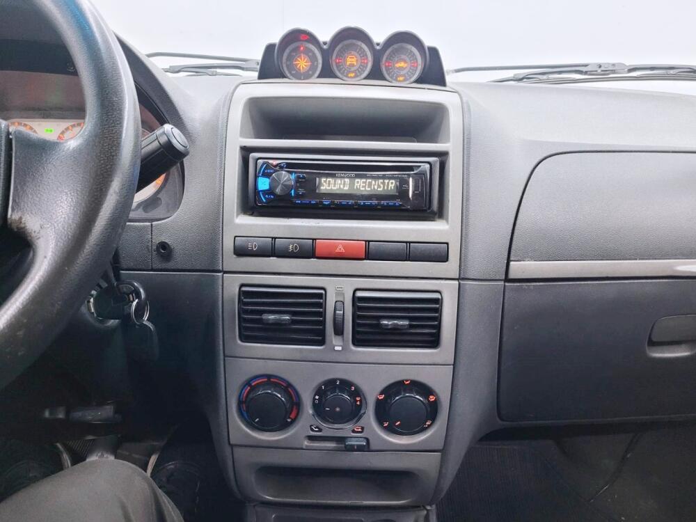Fiat Strada Cab. Est.