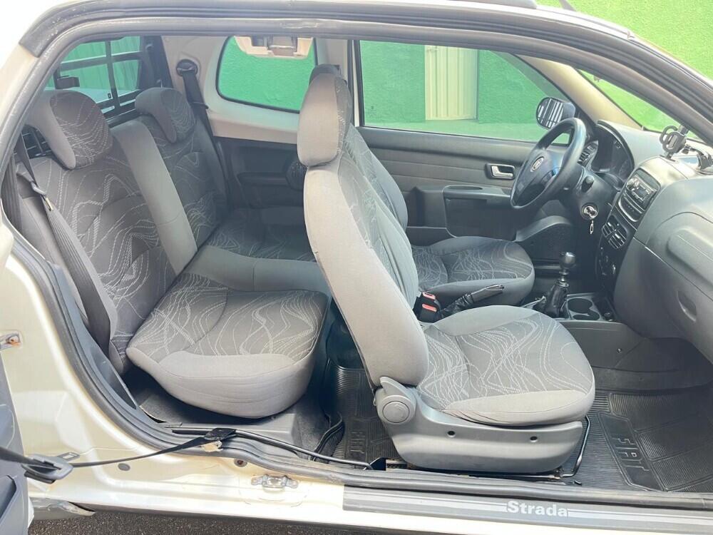 Fiat Strada Cab Dupla