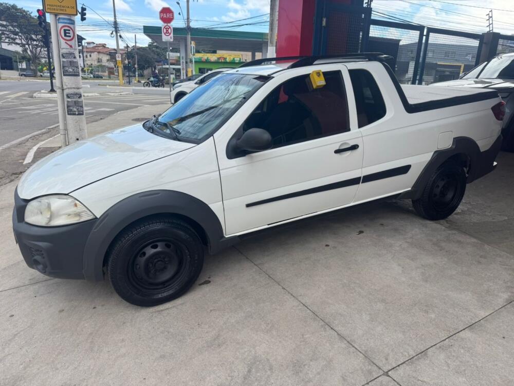 Fiat Strada Cab. Est.