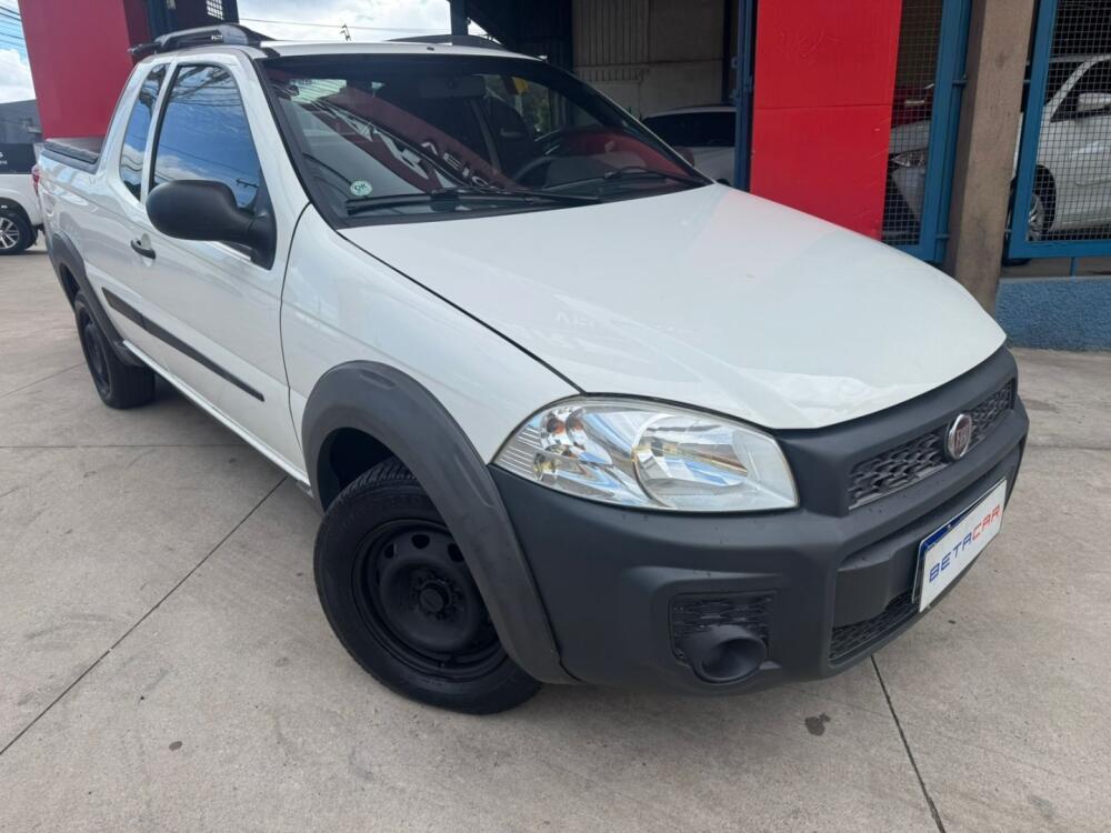 Fiat Strada Cab. Est.