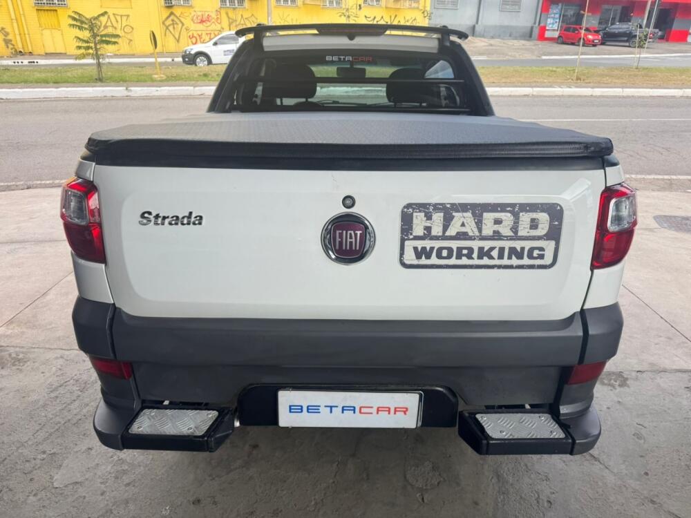 Fiat Strada Cab. Est.