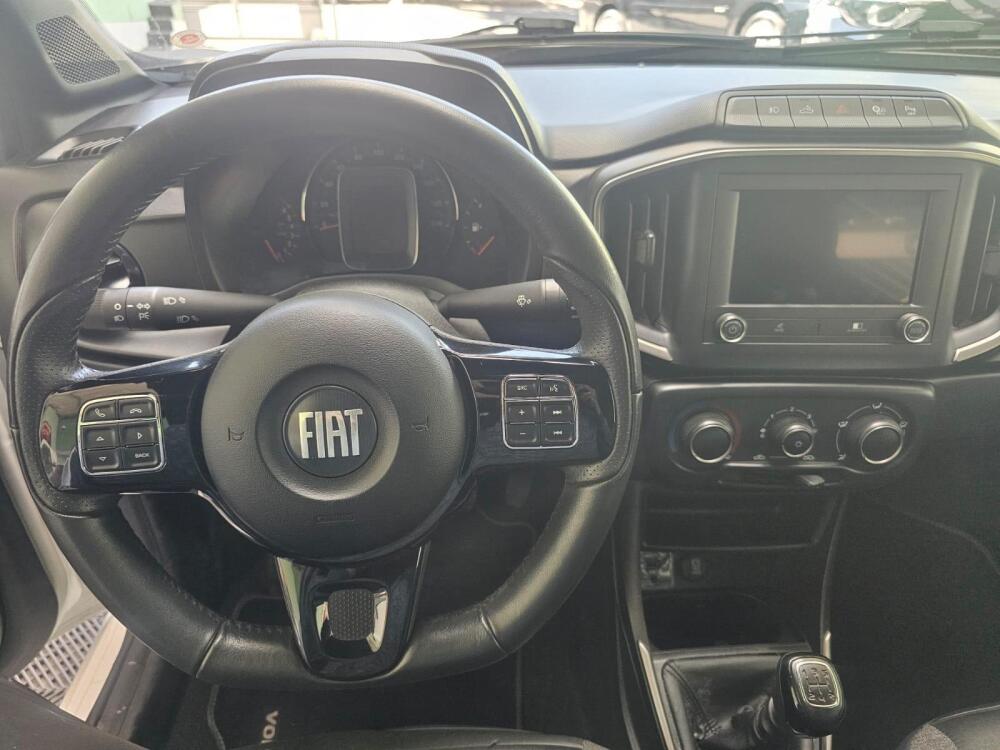 Fiat Strada Cab Dupla