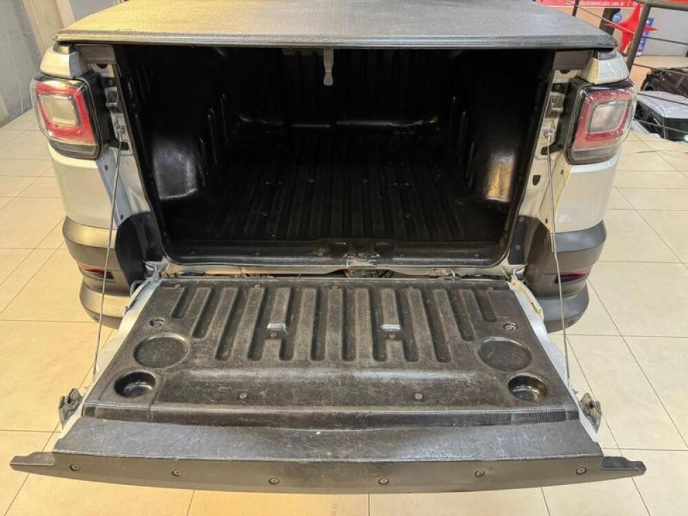 Fiat Strada Cab Dupla