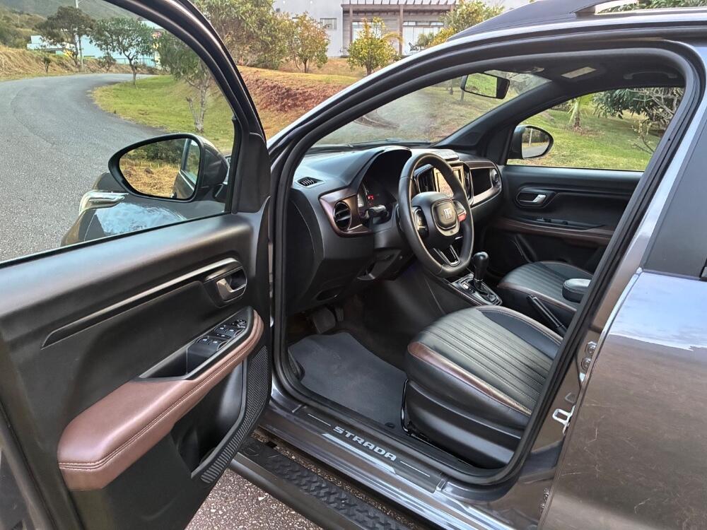 Fiat Strada Cab Dupla