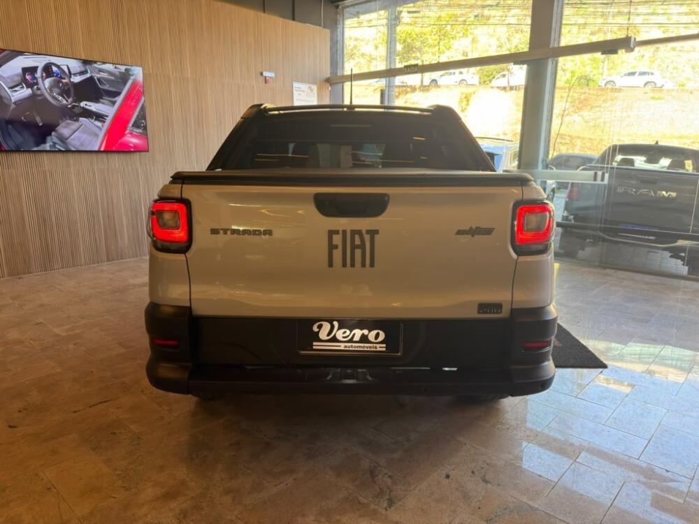 Fiat Strada Cab Dupla