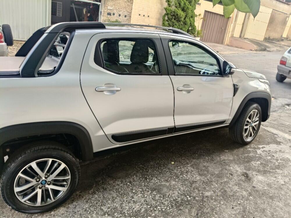 Fiat Strada Cab Dupla
