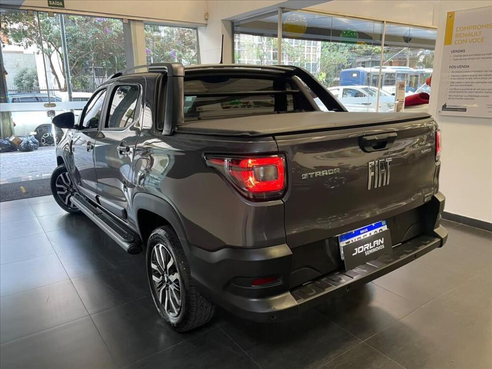 Fiat Strada Cab Dupla