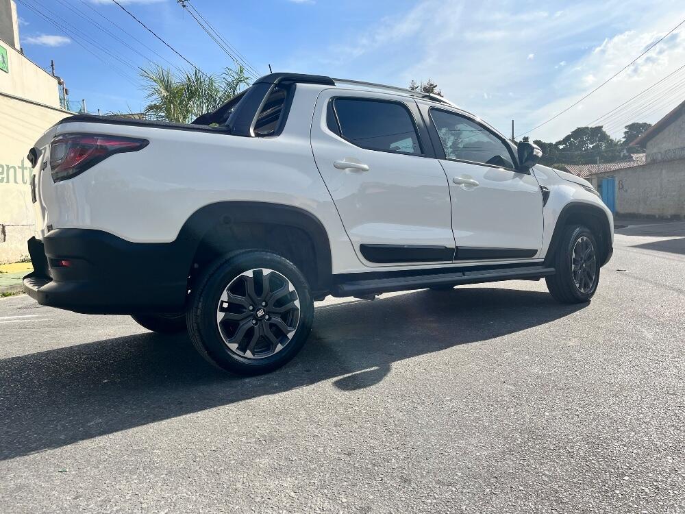 Fiat Strada Cab Dupla