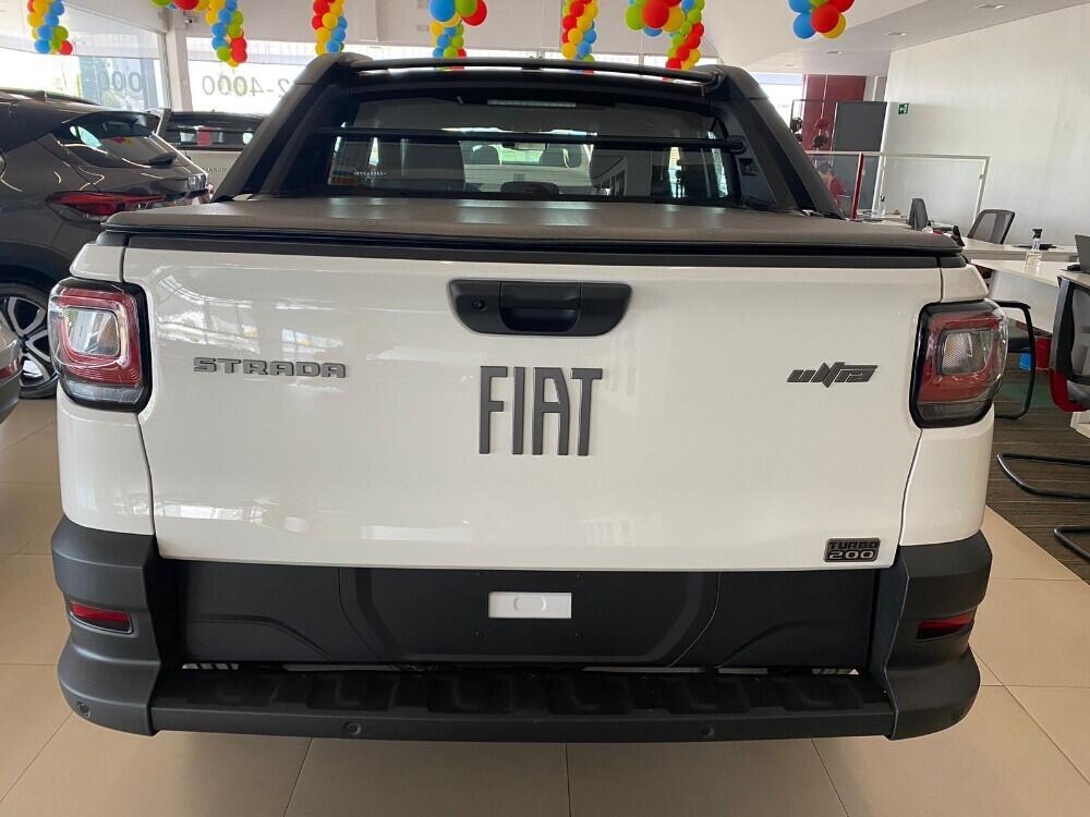 Fiat Strada Cab Dupla