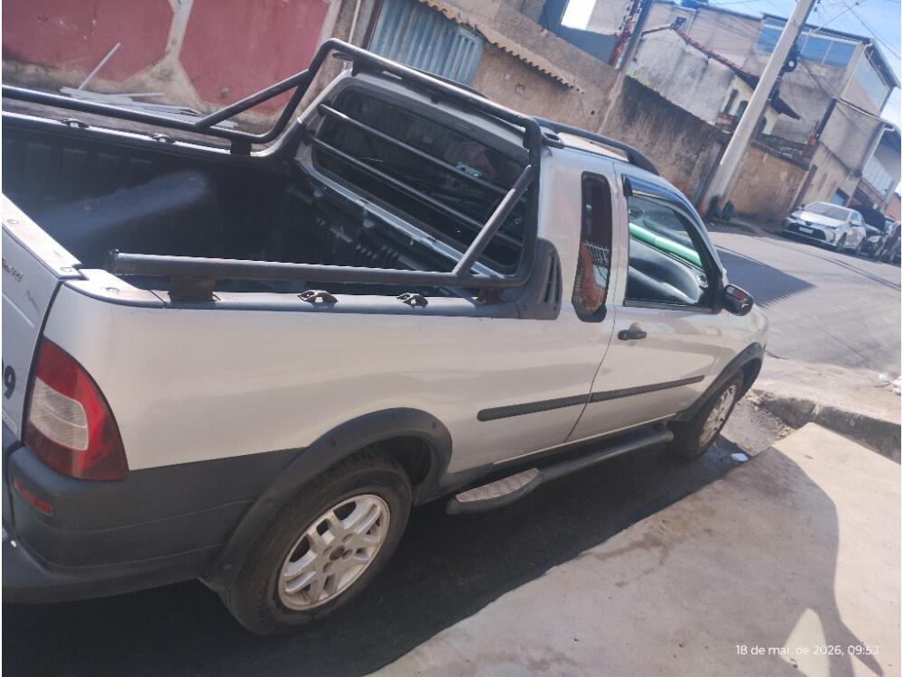 Fiat Strada Cab. Est.