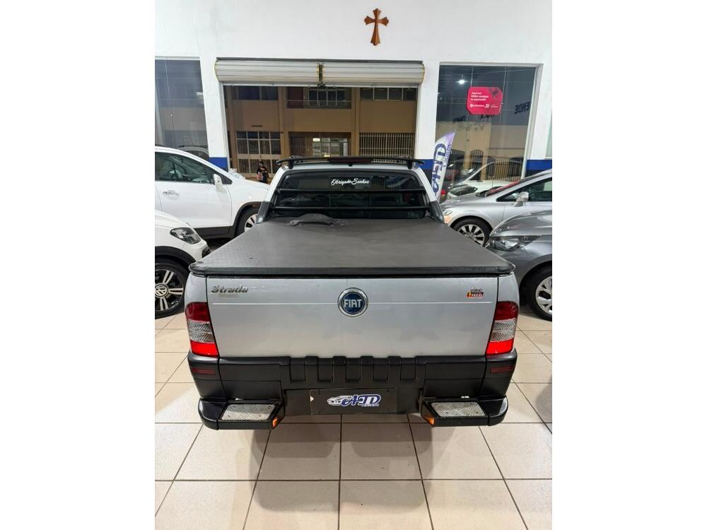Fiat Strada Cab. Est.