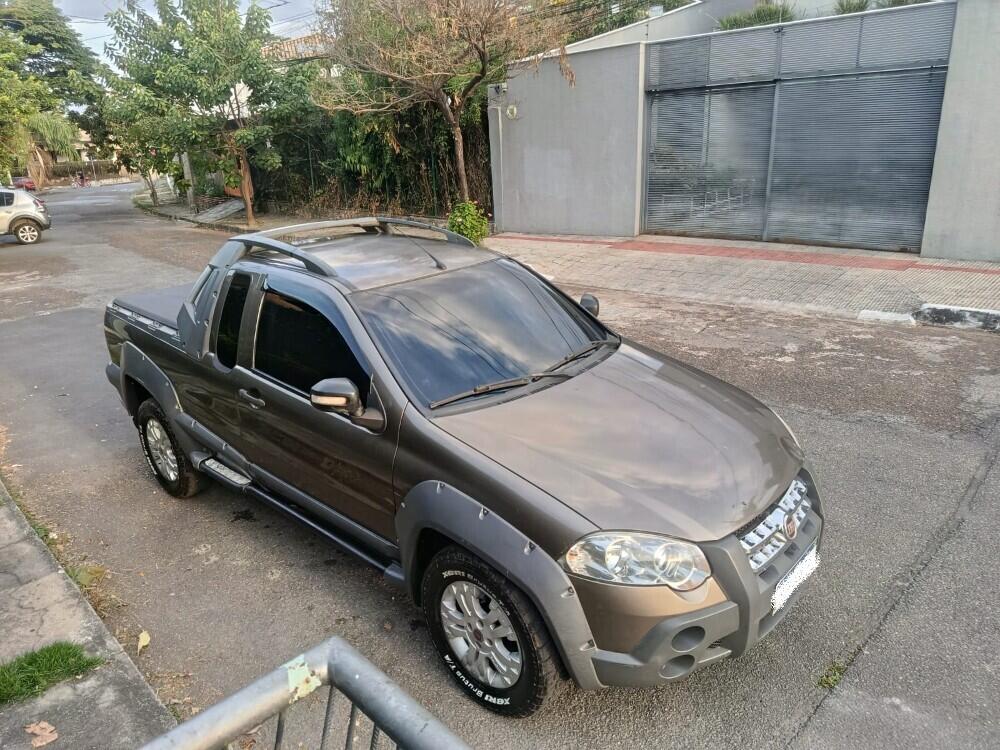 Fiat Strada Cab. Est.