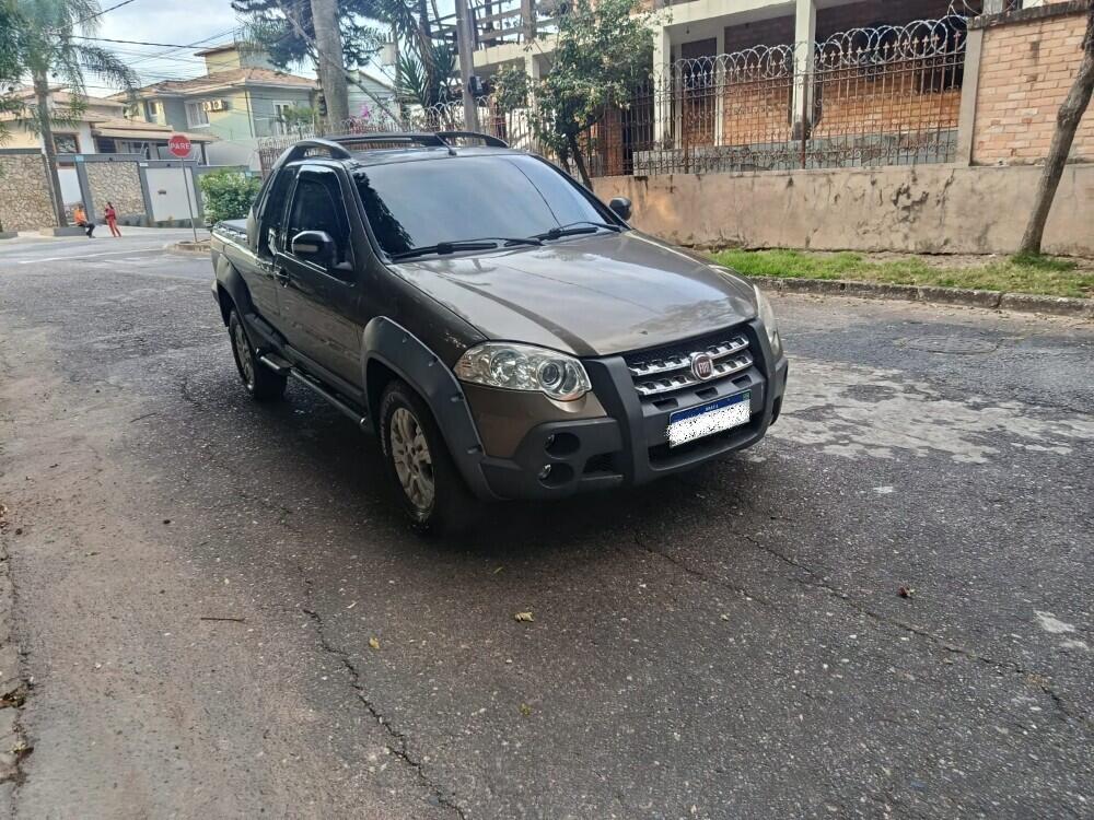 Fiat Strada Cab. Est.