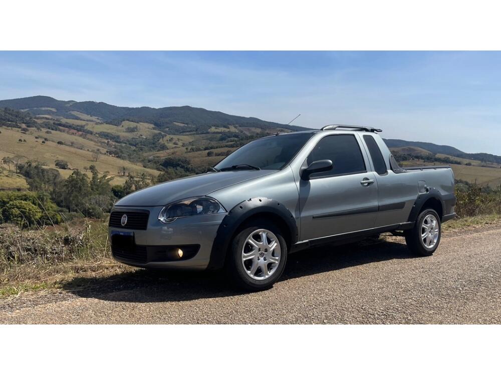 Fiat Strada Cab. Est.