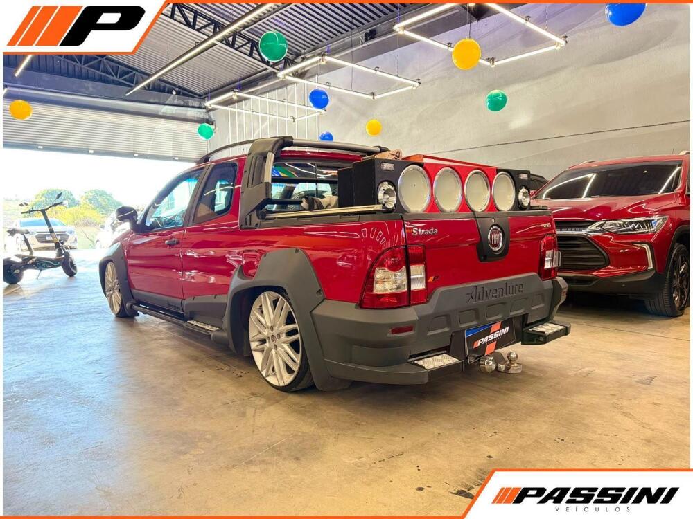 Fiat Strada Cab. Est.