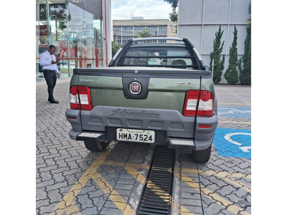 Fiat Strada Cab. Est.