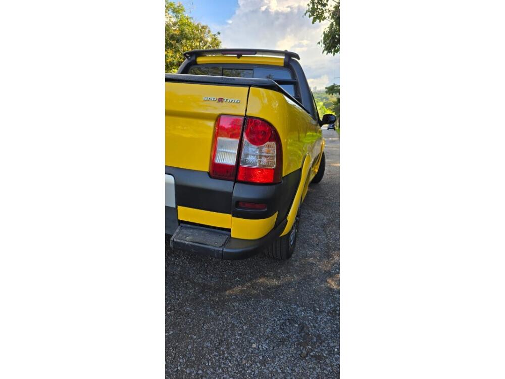 Fiat Strada Cab. Est.
