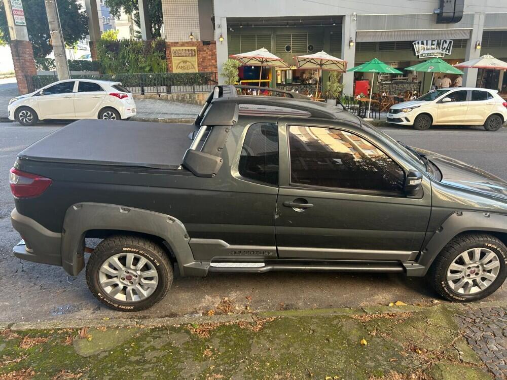 Fiat Strada Cab. Est.