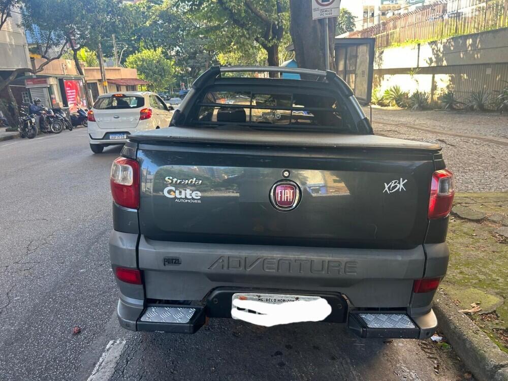 Fiat Strada Cab. Est.