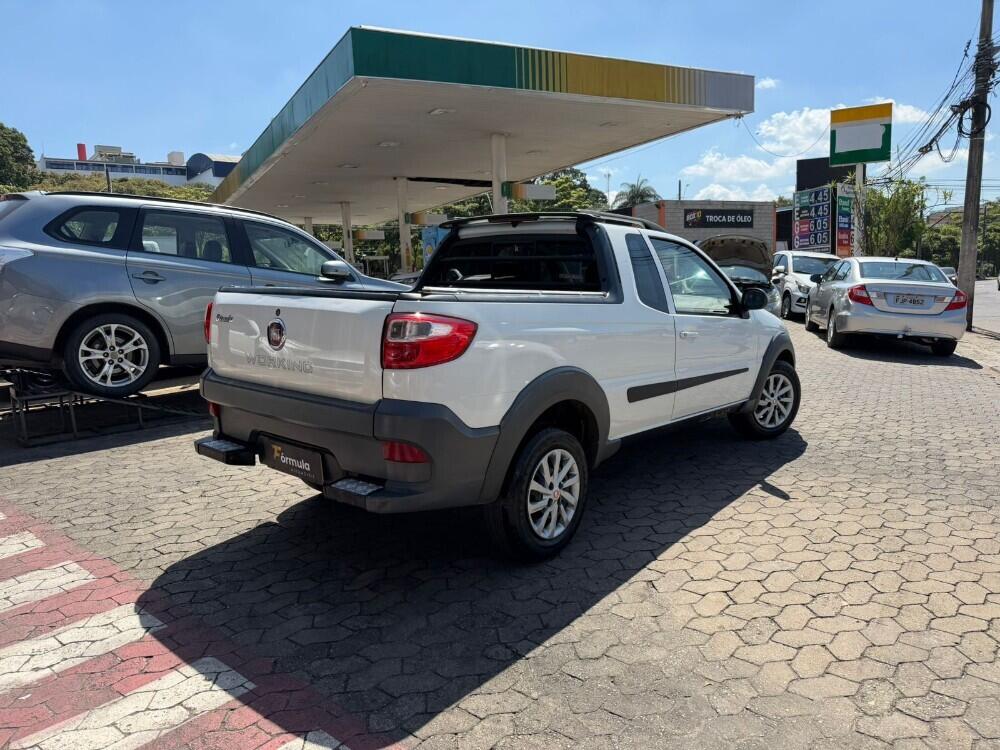 Fiat Strada Cab. Est.