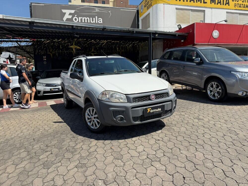 Fiat Strada Cab. Est.