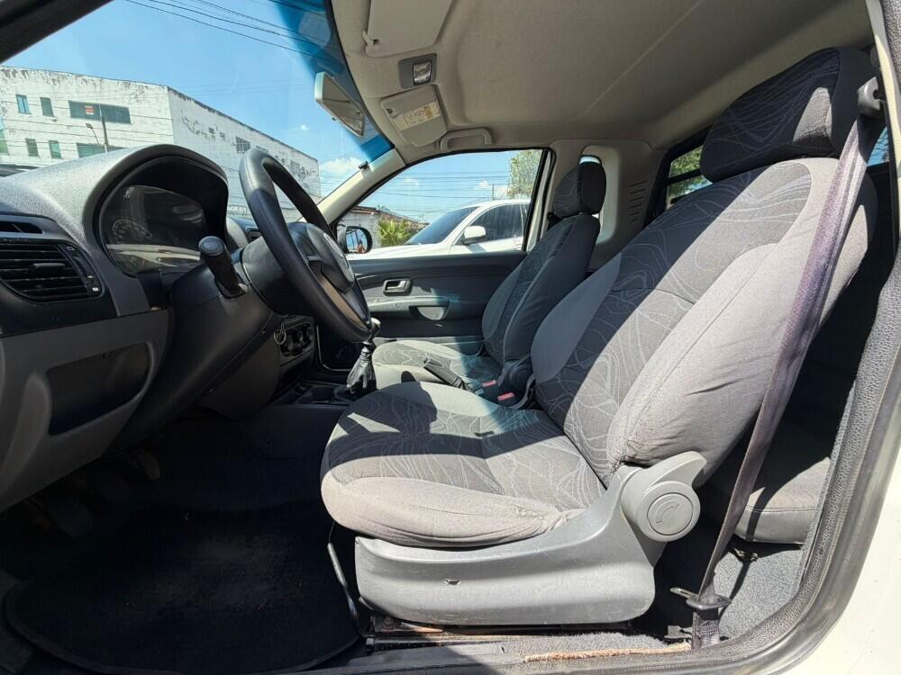 Fiat Strada Cab. Est.