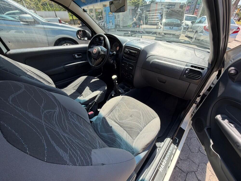 Fiat Strada Cab. Est.