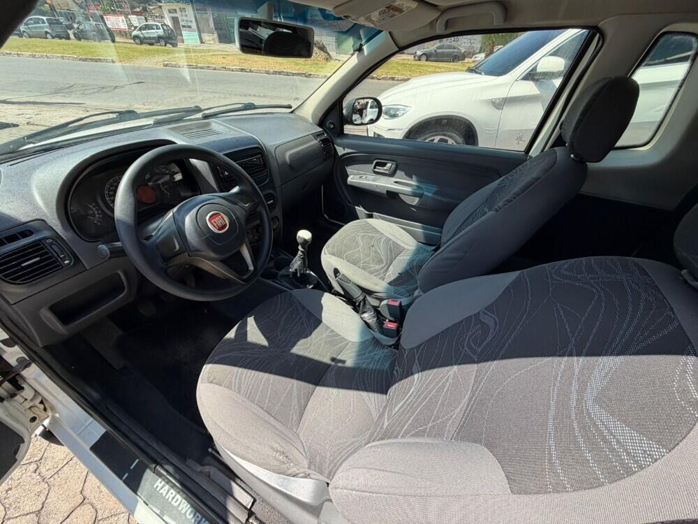Fiat Strada Cab. Est.