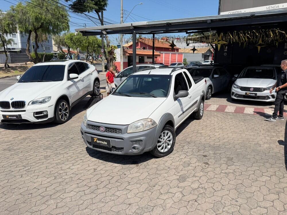 Fiat Strada Cab. Est.