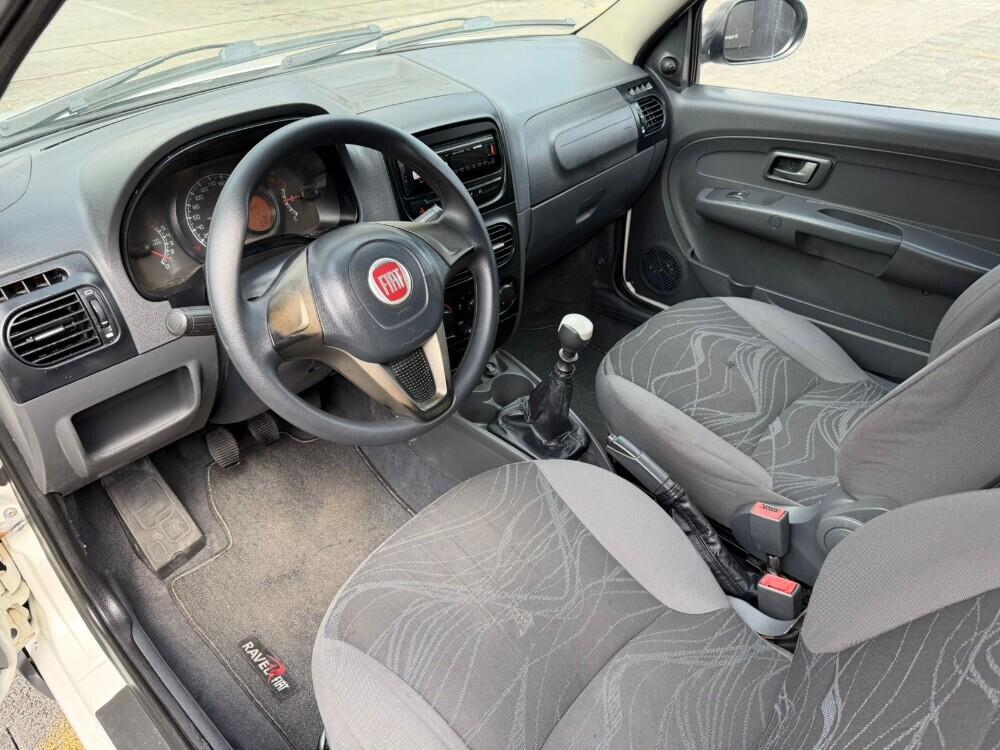 Fiat Strada Cab. Est.