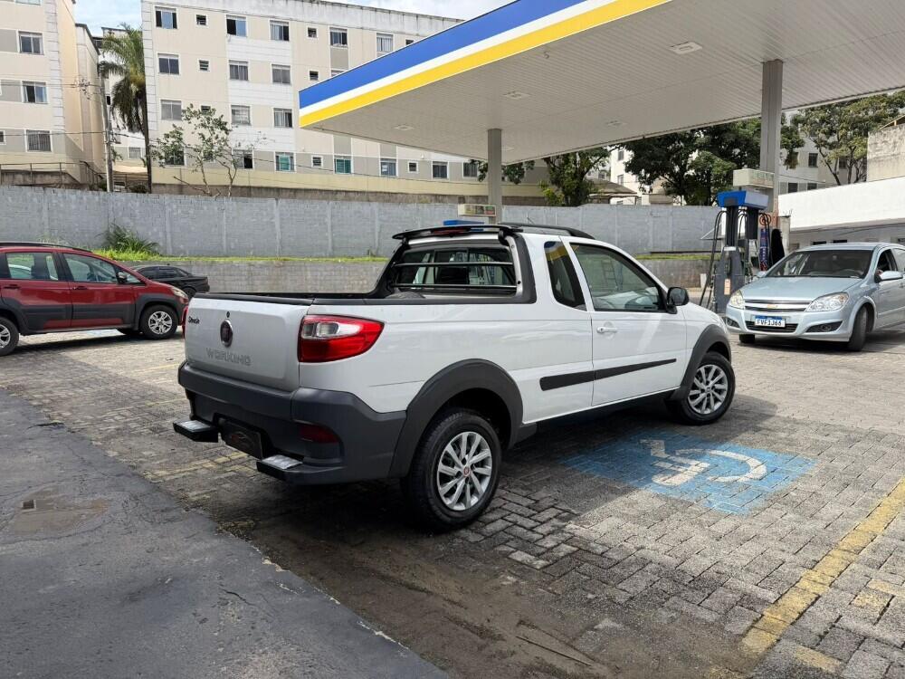 Fiat Strada Cab. Est.
