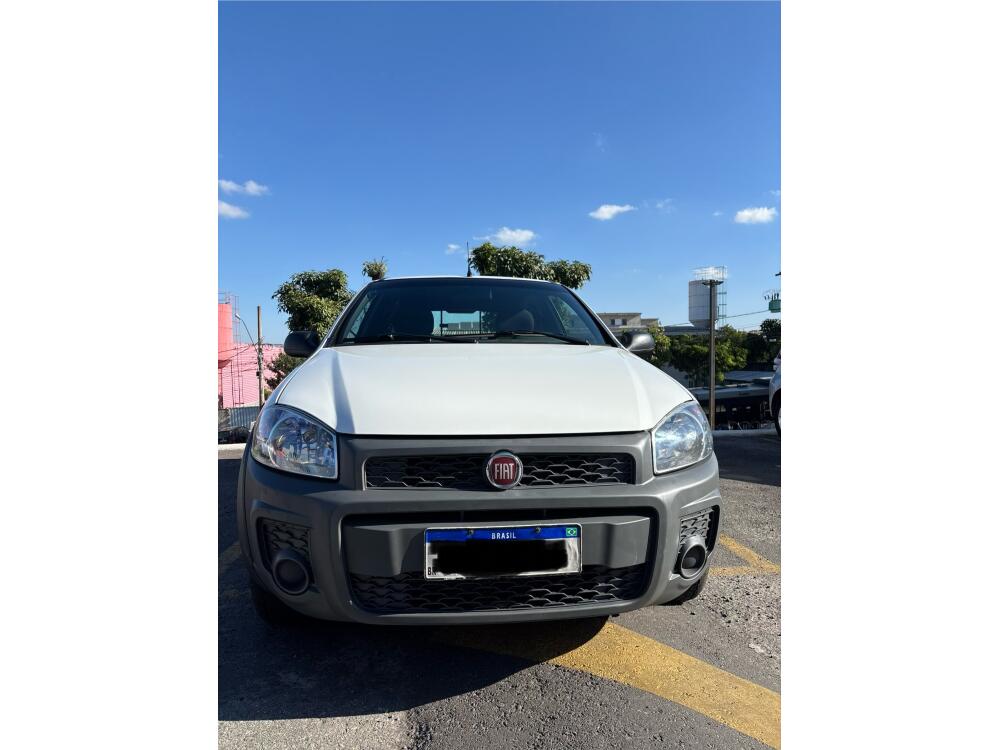 Fiat Strada Cab. Est.