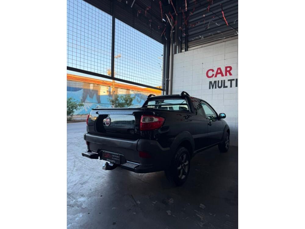 Fiat Strada Cab. Est.