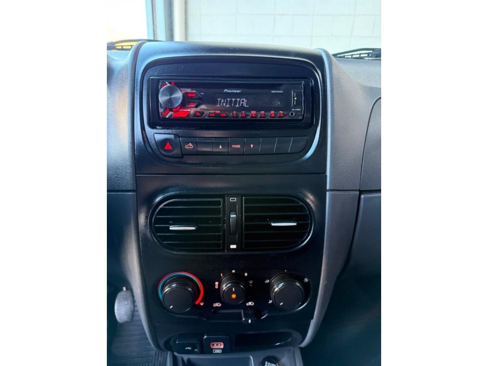 Fiat Strada Cab. Est.