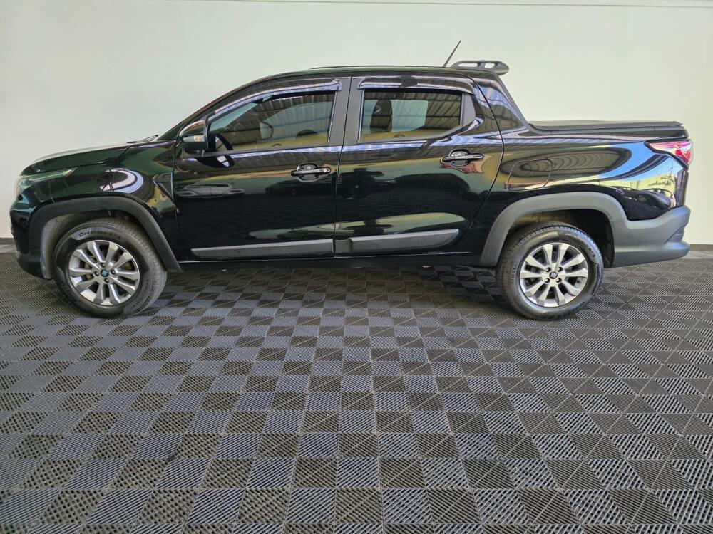 Fiat Strada Cab. Est.