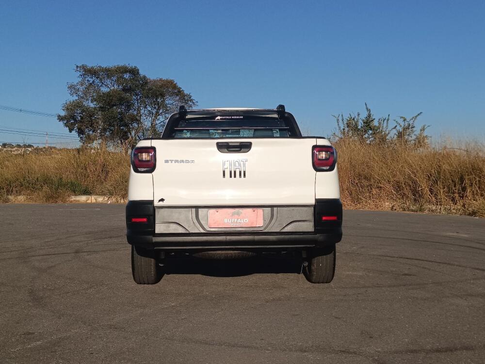 Fiat Strada Cab. Est.