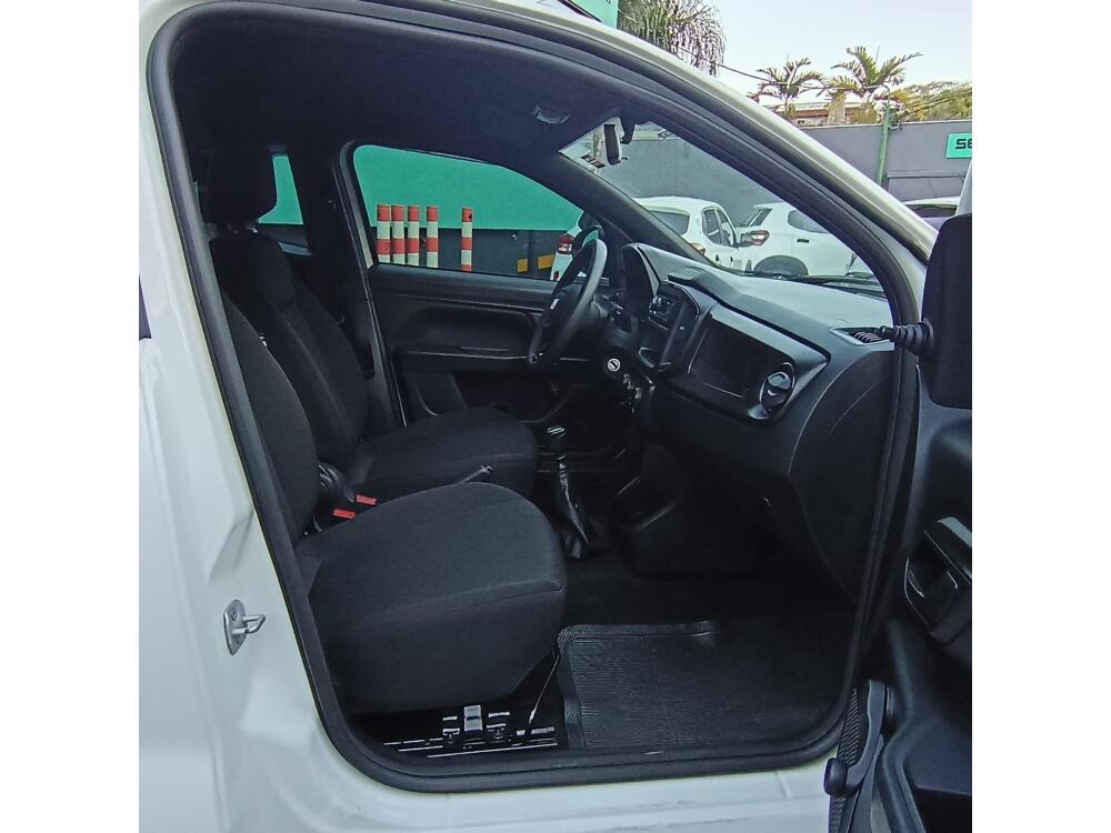 Fiat Strada Cab. Est.