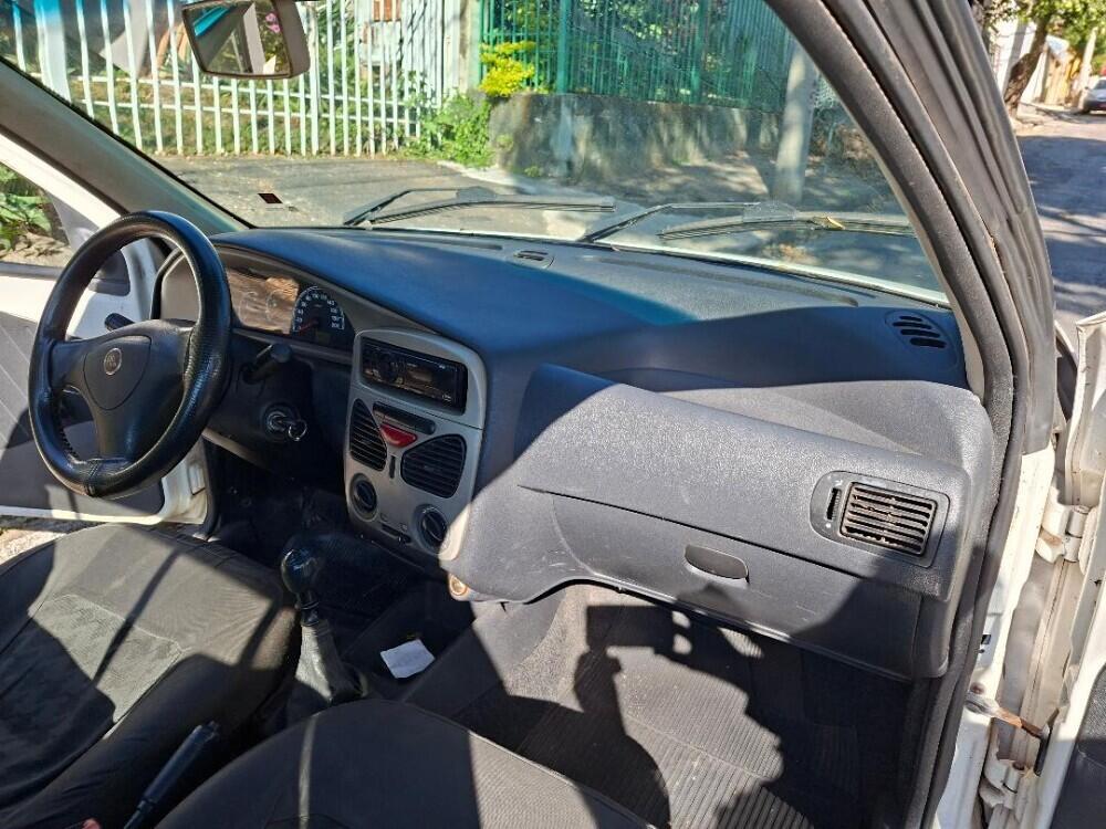 Fiat Strada Cab. Simples
