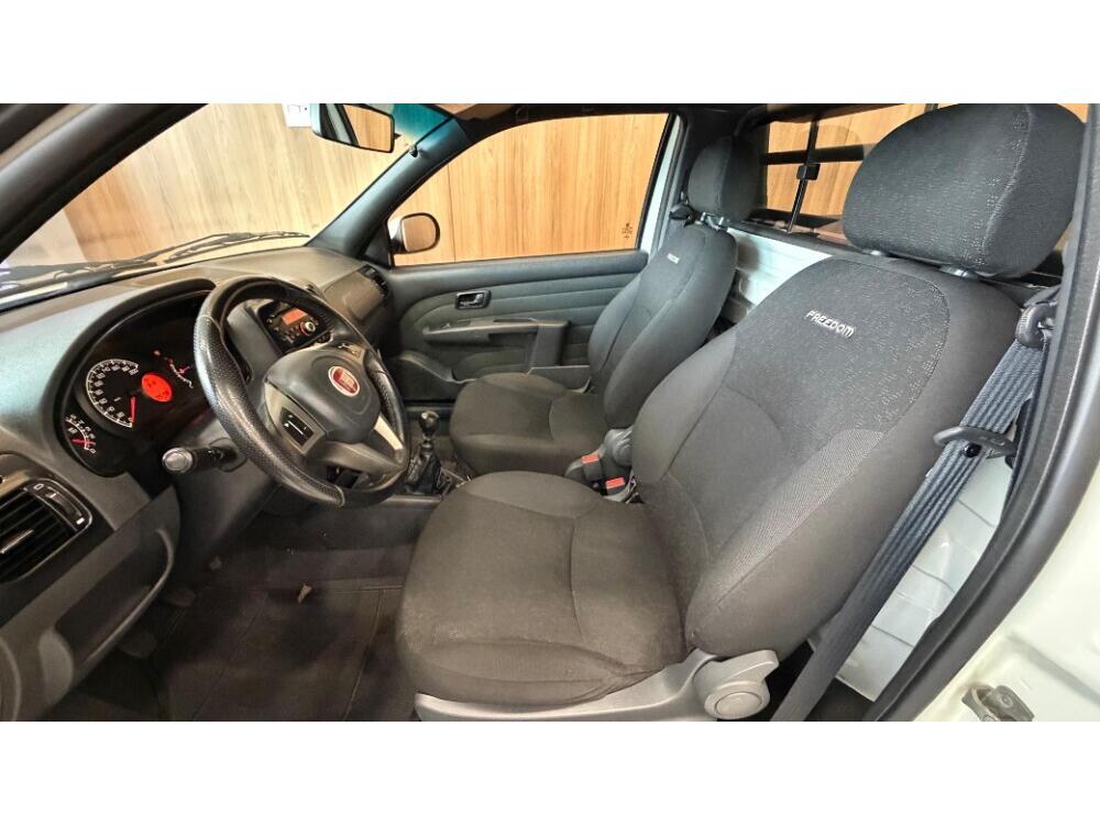 Fiat Strada Cab. Simples