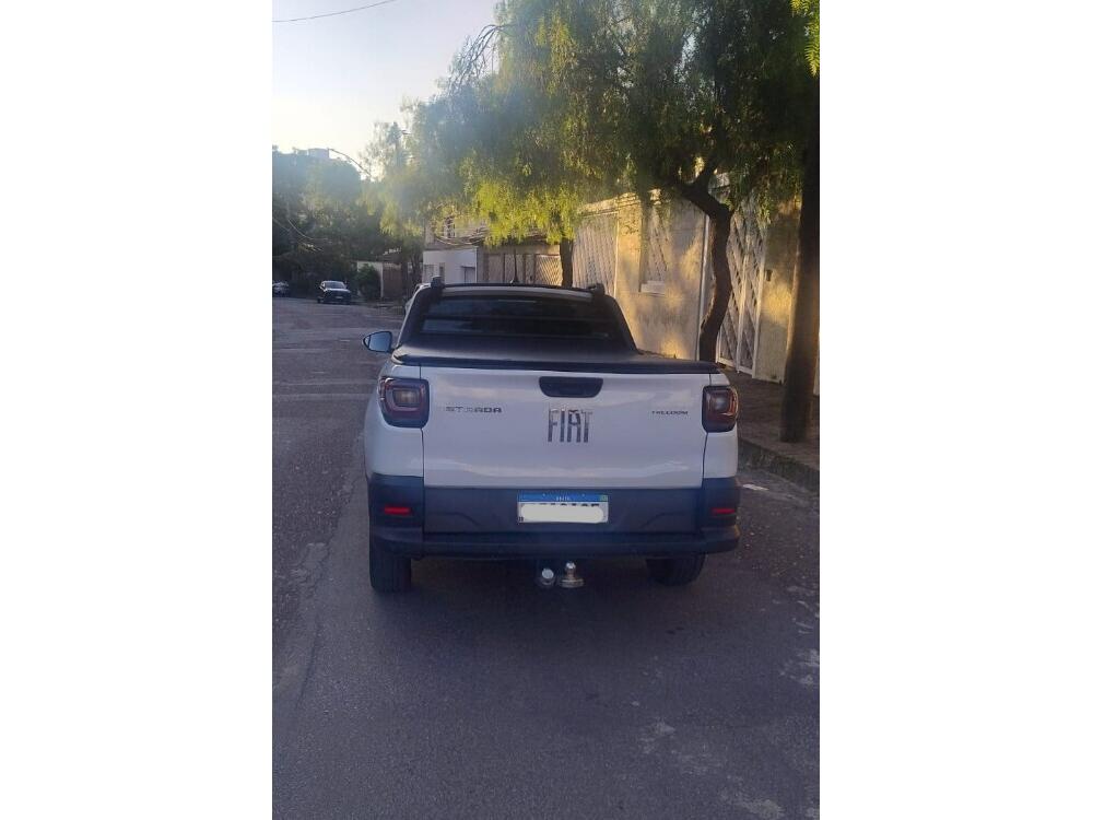 Fiat Strada Cab. Simples
